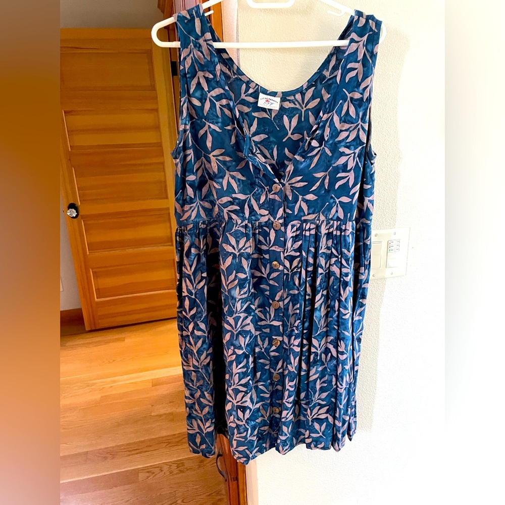 Women’s dress